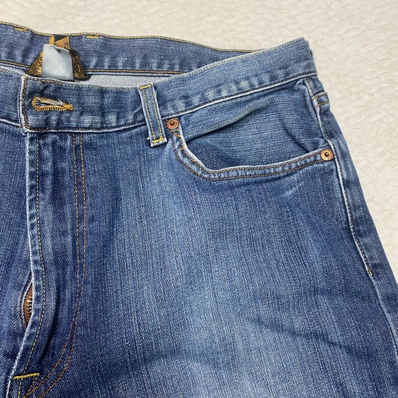 Lucky Brand Jeans. T 1B - Picture 4 of 12